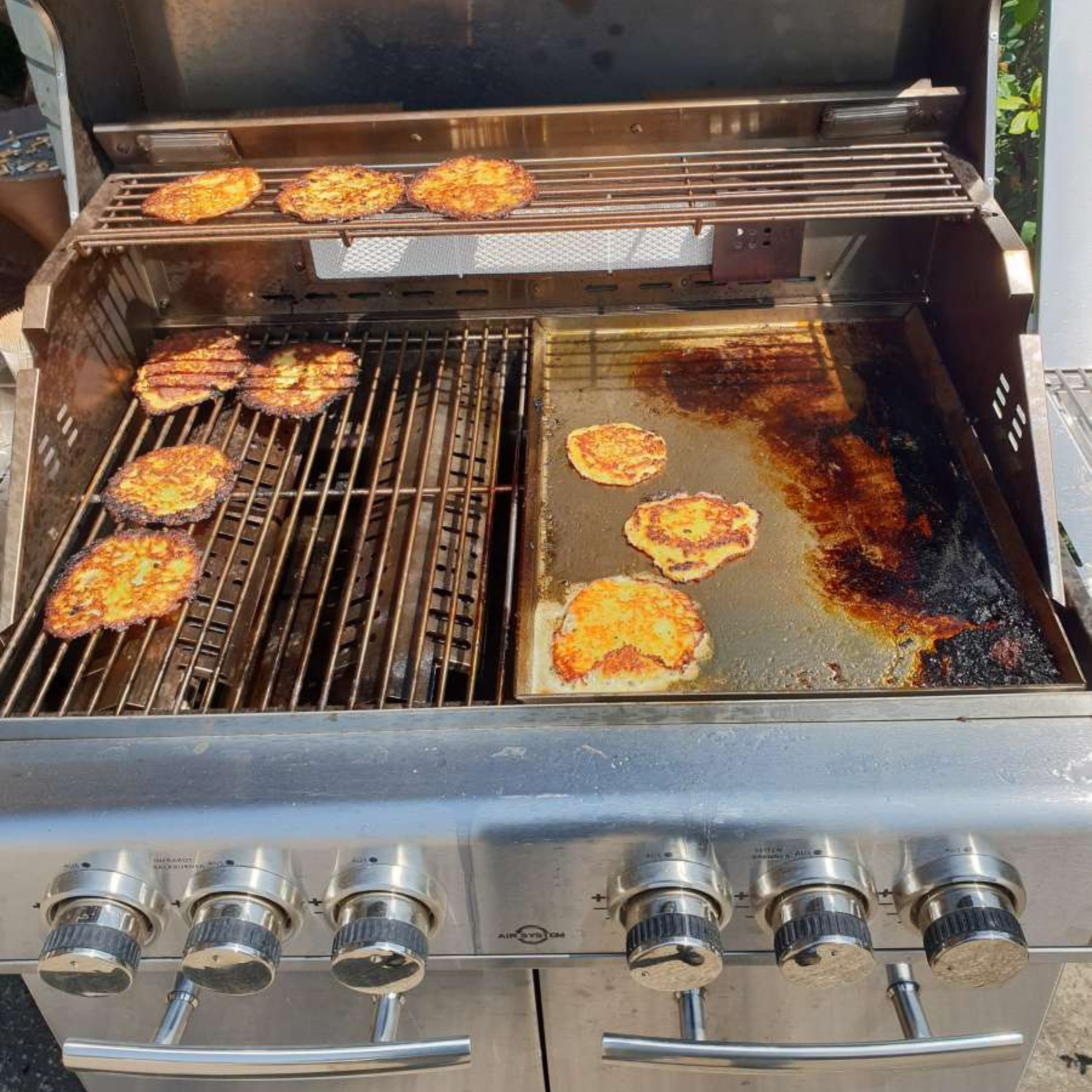 Gefüllte Kartoffelpuffer Saloon Style vom Grill