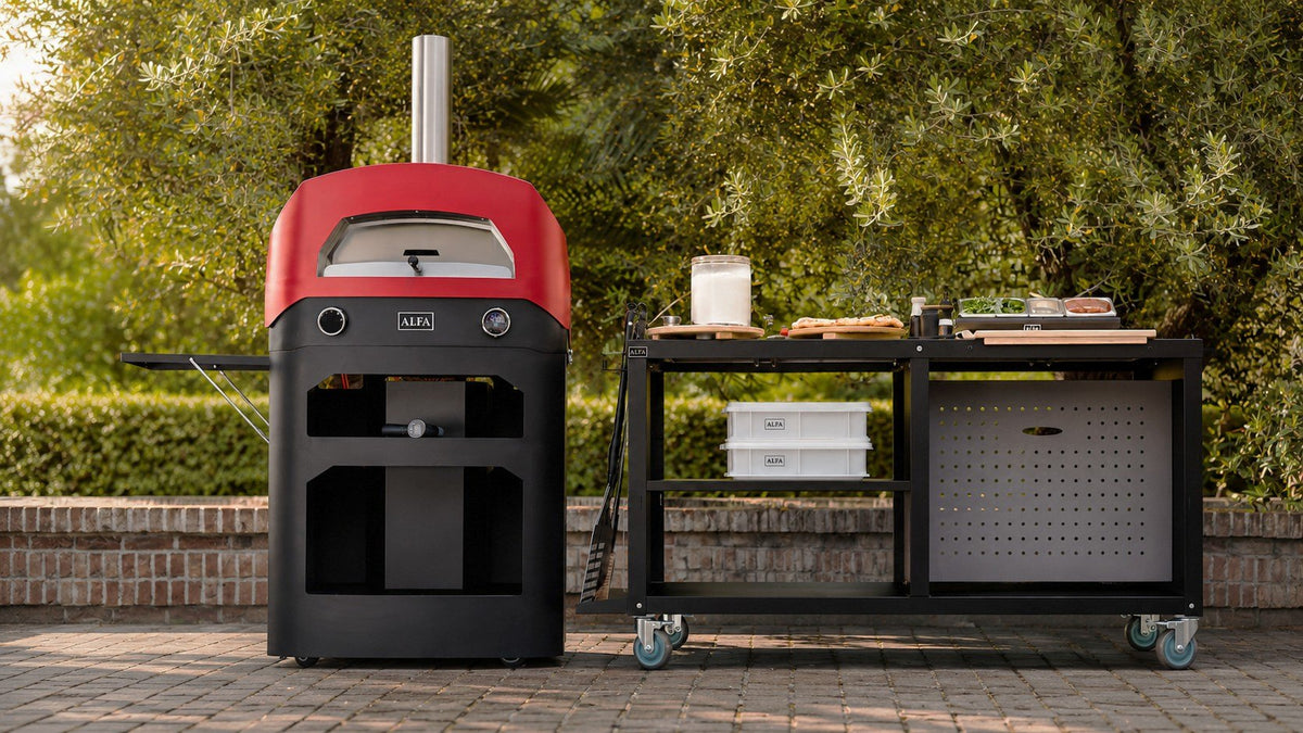 Alfa Forni EVO Base in der Outdoor-Küche (Ofen separat erhältlich)