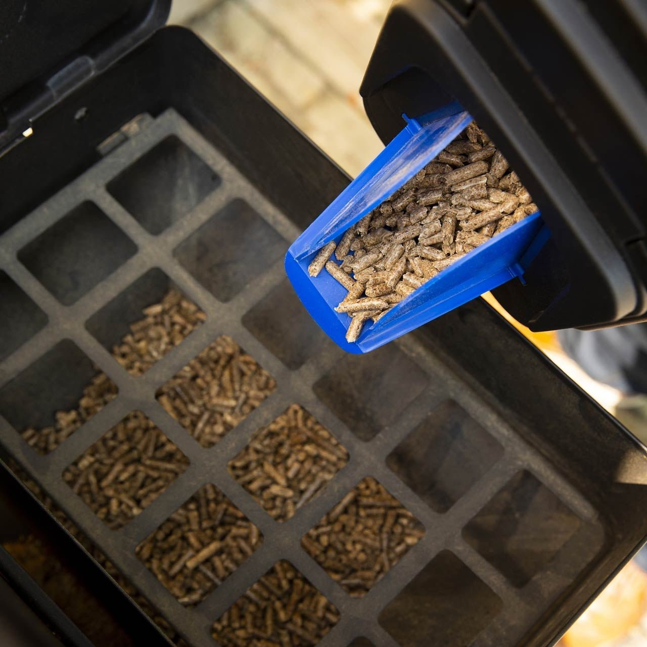 Broil King Pelletbehälter - Grillstar.deBroil King PelletbehälterBroil KingGrillstar.de669000006270366900