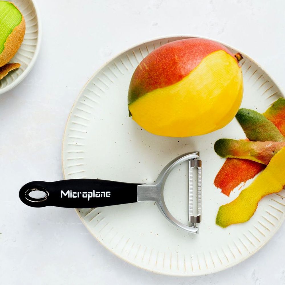 Microplane Profi Y Schäler gezahnt - Grillstar.deMicroplane Profi Y Schäler gezahntMicroplaneGrillstar.de48082