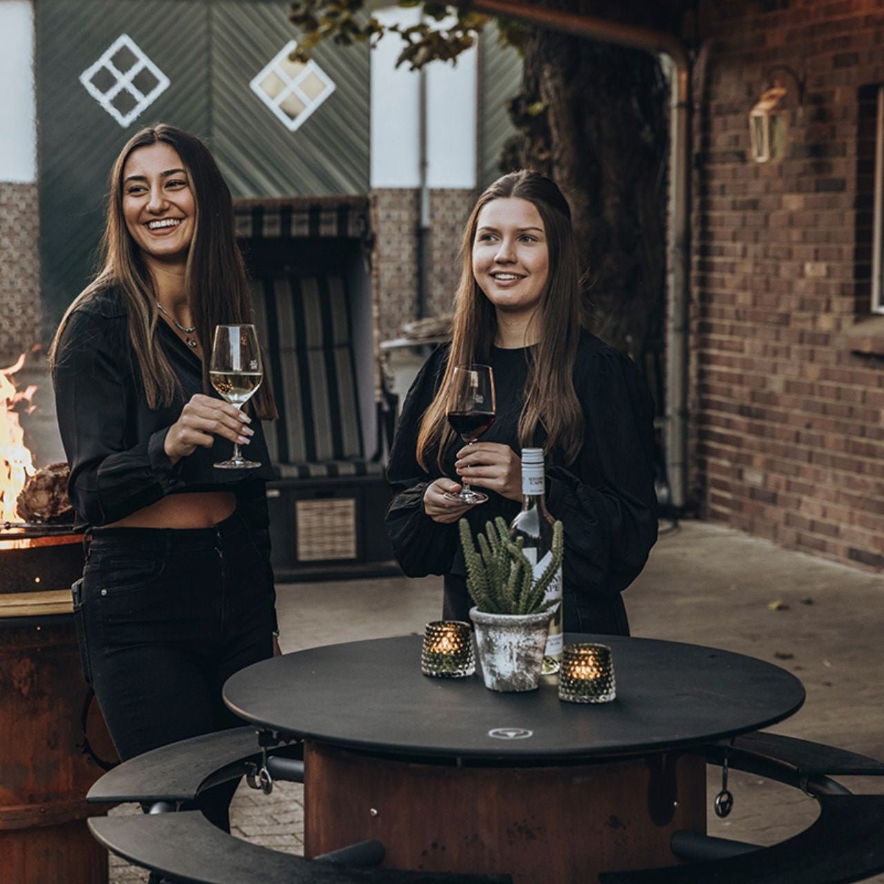 Moesta Bandit FirePlace Tischplatte PaperPlank, schwarz - Grillstar.deMoesta Bandit FirePlace Tischplatte PaperPlank, schwarzMoestaGrillstar.deMO191764260664772460