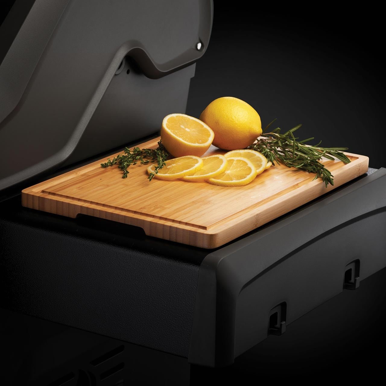 Napoleon Bambus Schneidebrett, passend für Seitenablage - Grillstar.deNapoleon Bambus Schneidebrett, passend für SeitenablageNapoleonGrillstar.de701130629162701138