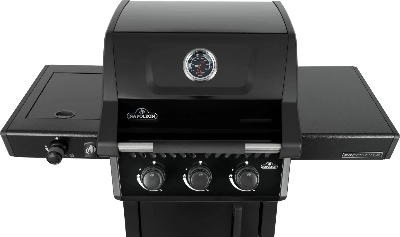 Napoleon Freestyle 365, 3 Hauptbrenner Seitenbrenner und Tür, schwarz | 2026 - Grillstar.deNapoleon Freestyle 365, 3 Hauptbrenner Seitenbrenner und Tür, schwarz | 2026GrillNapoleonGrillstar.de