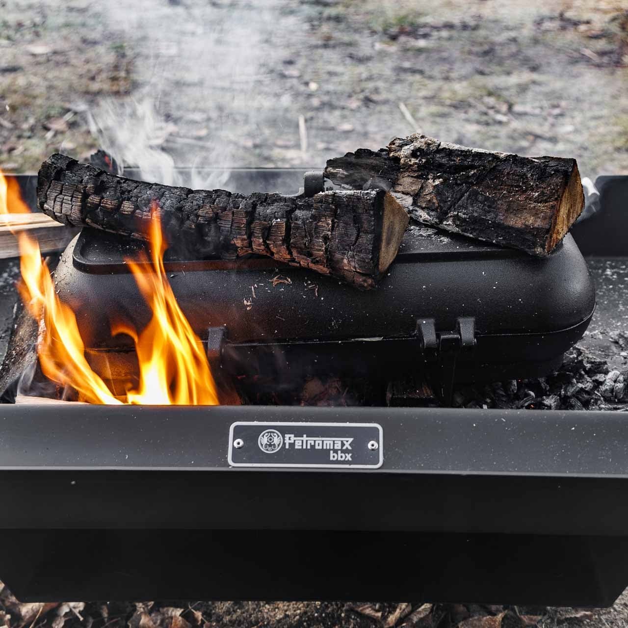 Petromax Brennbock, transportable Lagerfeuer - & Kochstelle - Grillstar.dePetromax Brennbock, transportable Lagerfeuer - & KochstellePetromaxGrillstar.debbx4250435730911