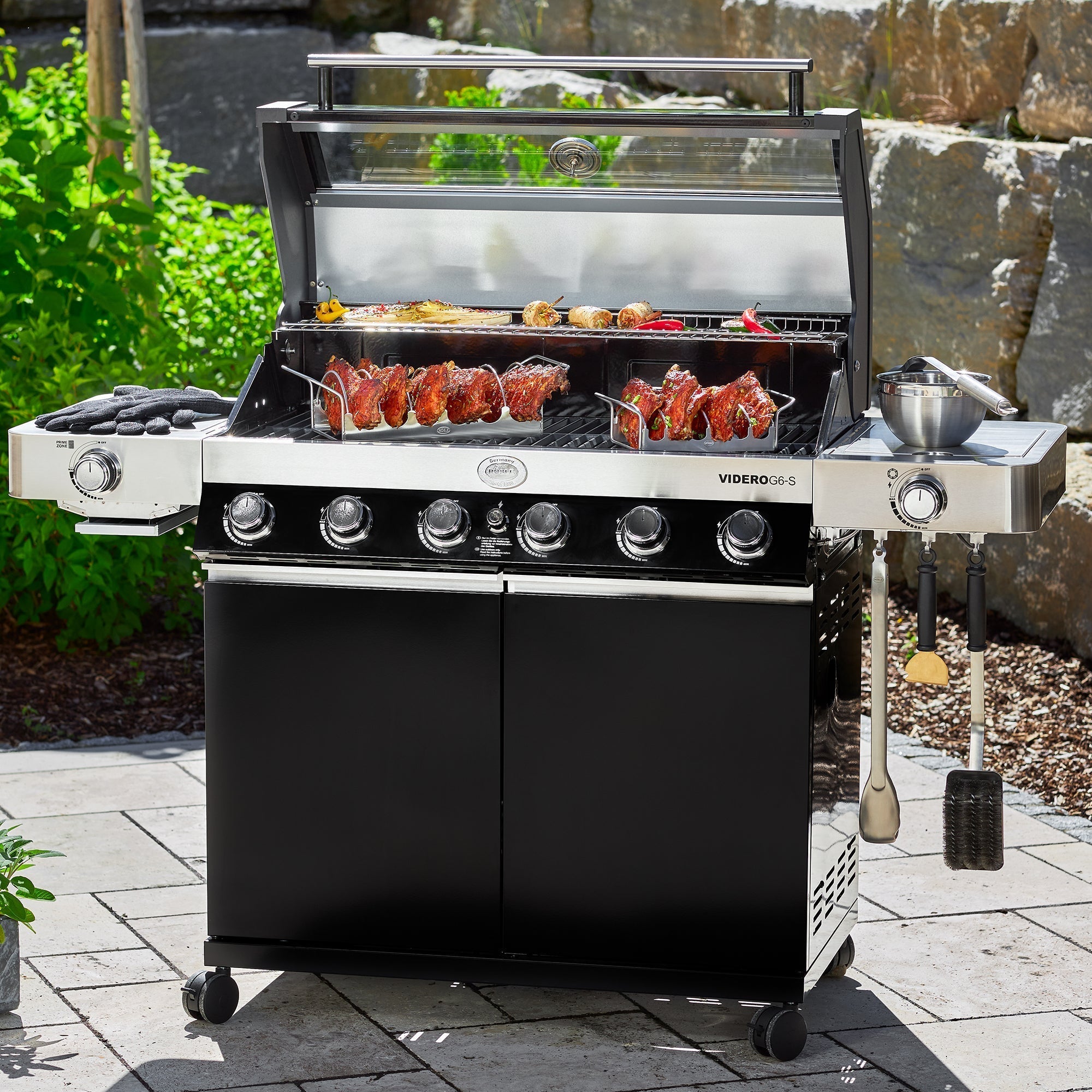 Rösle Gasgrill BBQ - Station VIDERO G6 - S Vario+ schwarz 50 mbar - Grillstar.deRösle Gasgrill BBQ - Station VIDERO G6 - S Vario+ schwarz 50 mbarRösleGrillstar.de255274004293255273