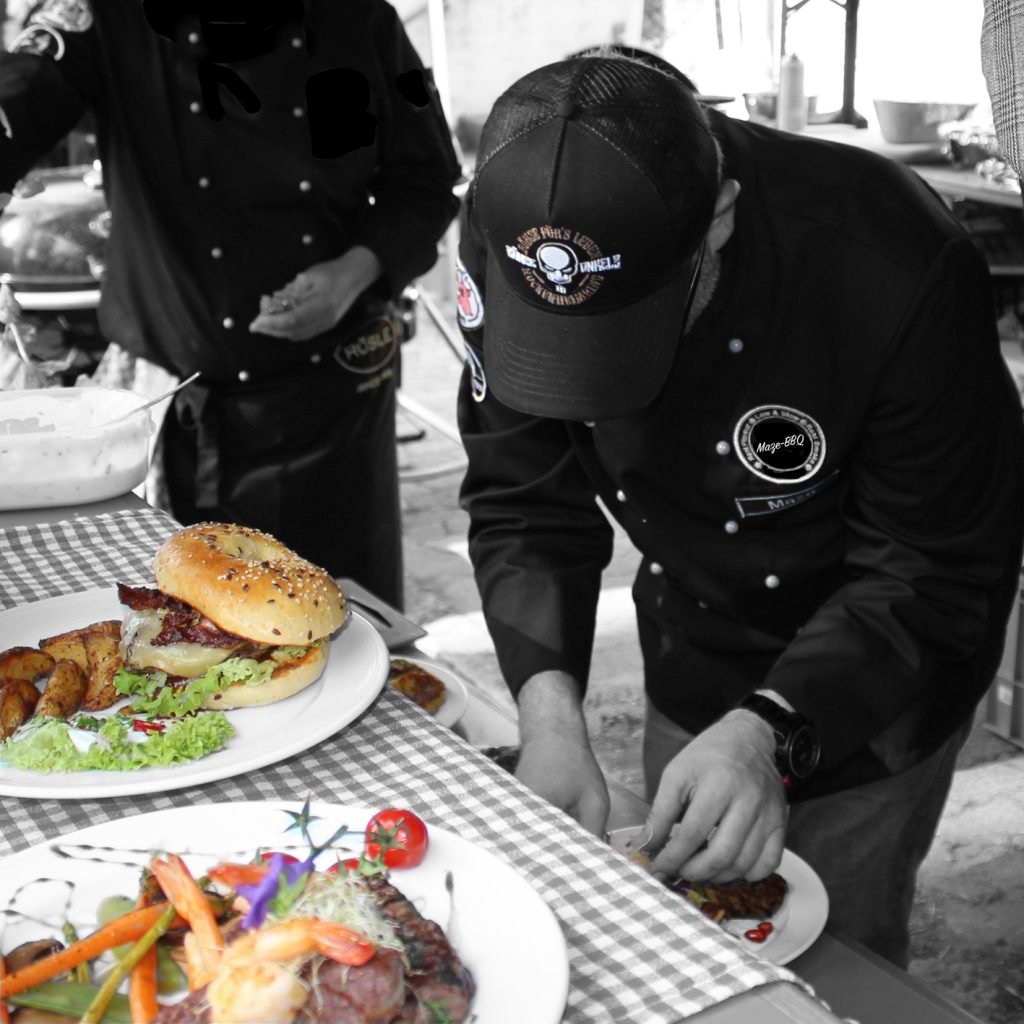 Big Green Egg Fire Box, 2XL - Grillstar.deBig Green Egg Fire Box, 2XLersatzteileBig Green EggGrillstar.de