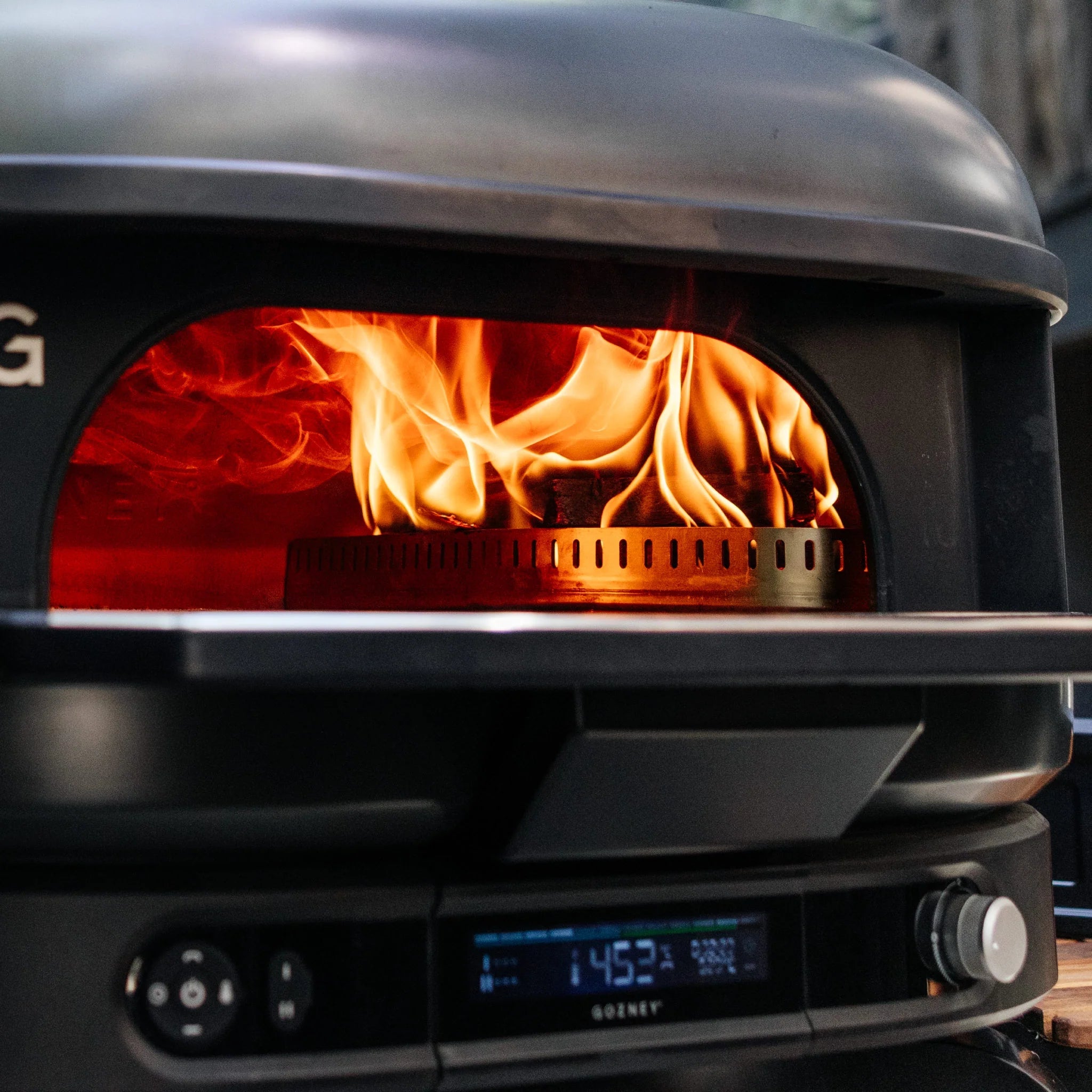 Gozney Dome Gen 2.0 Dual Fuel Pizzaofen - Off Black