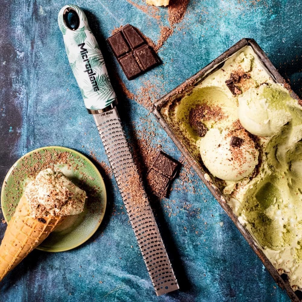 Microplane Premium Zester - Reibe, Funky Tropical - Grillstar.deMicroplane Premium Zester - Reibe, Funky TropicalMicroplaneGrillstar.de53520