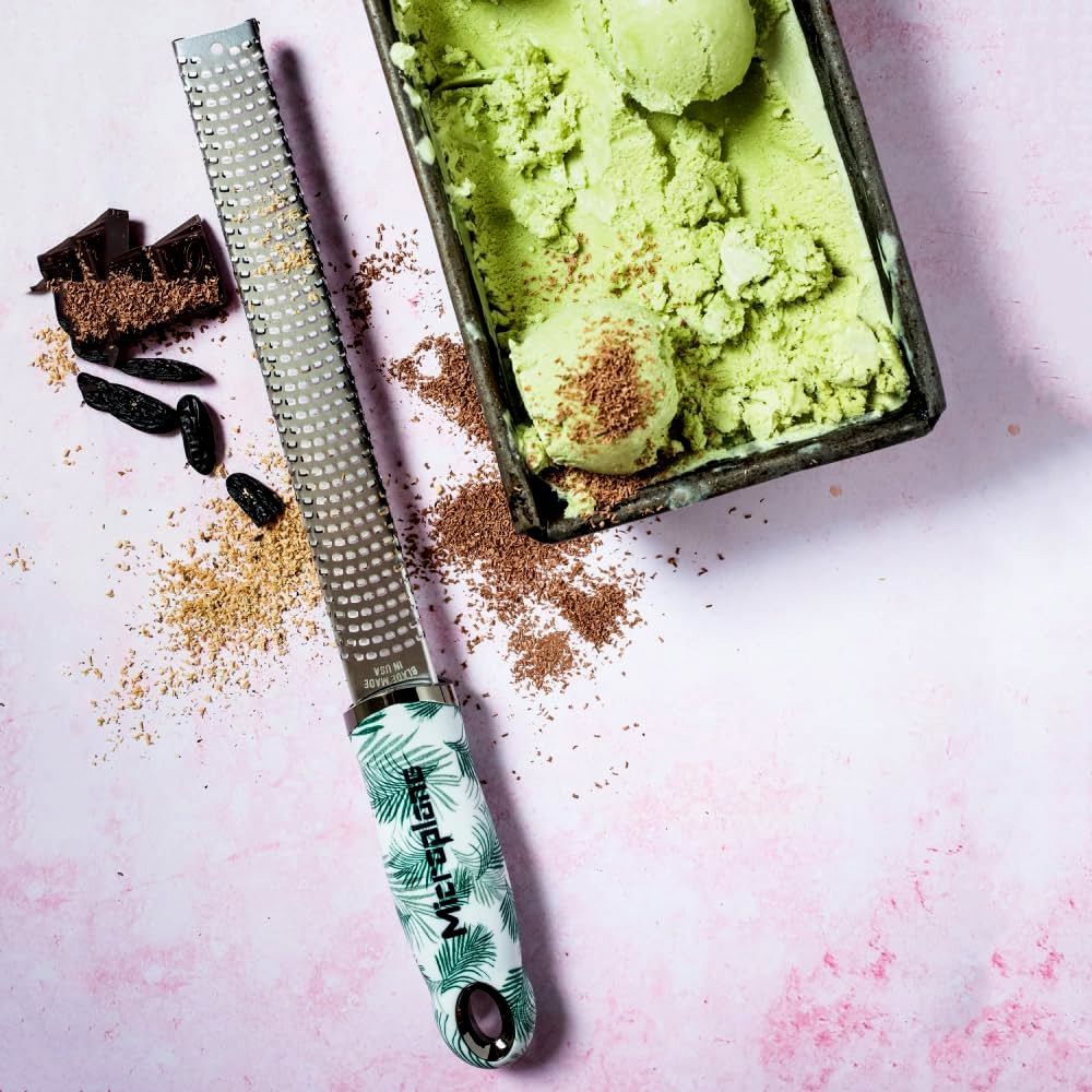 Microplane Premium Zester - Reibe, Funky Tropical - Grillstar.deMicroplane Premium Zester - Reibe, Funky TropicalMicroplaneGrillstar.de53520