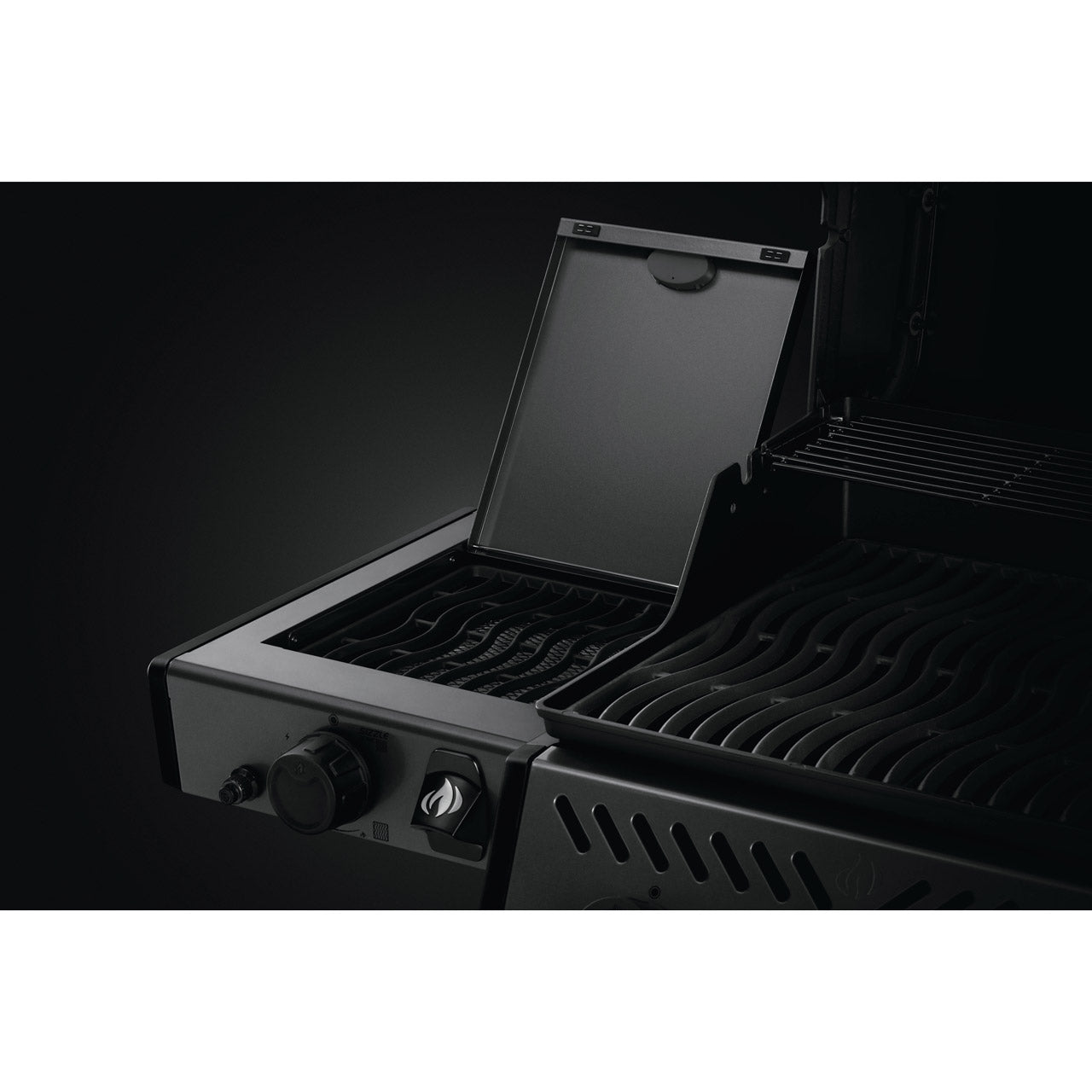 Napoleon Freestyle 365 Gasgrill, Graphit - mit Sizzle Zone - Grillstar.deNapoleon Freestyle 365 Gasgrill, Graphit - mit Sizzle ZoneNapoleonGrillstar.deF365DSIBPGT - DE0629162147530