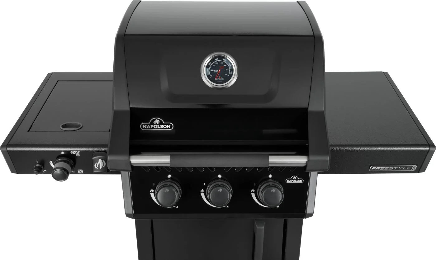 Napoleon Freestyle PRO 365, 3 Hauptbrenner, SIZZLE ZONE und Tür, schwarz | 2026 - Napoleon Freestyle PRO 365, 3 Hauptbrenner, SIZZLE ZONE und Tür, schwarz | 2026GrillNapoleon