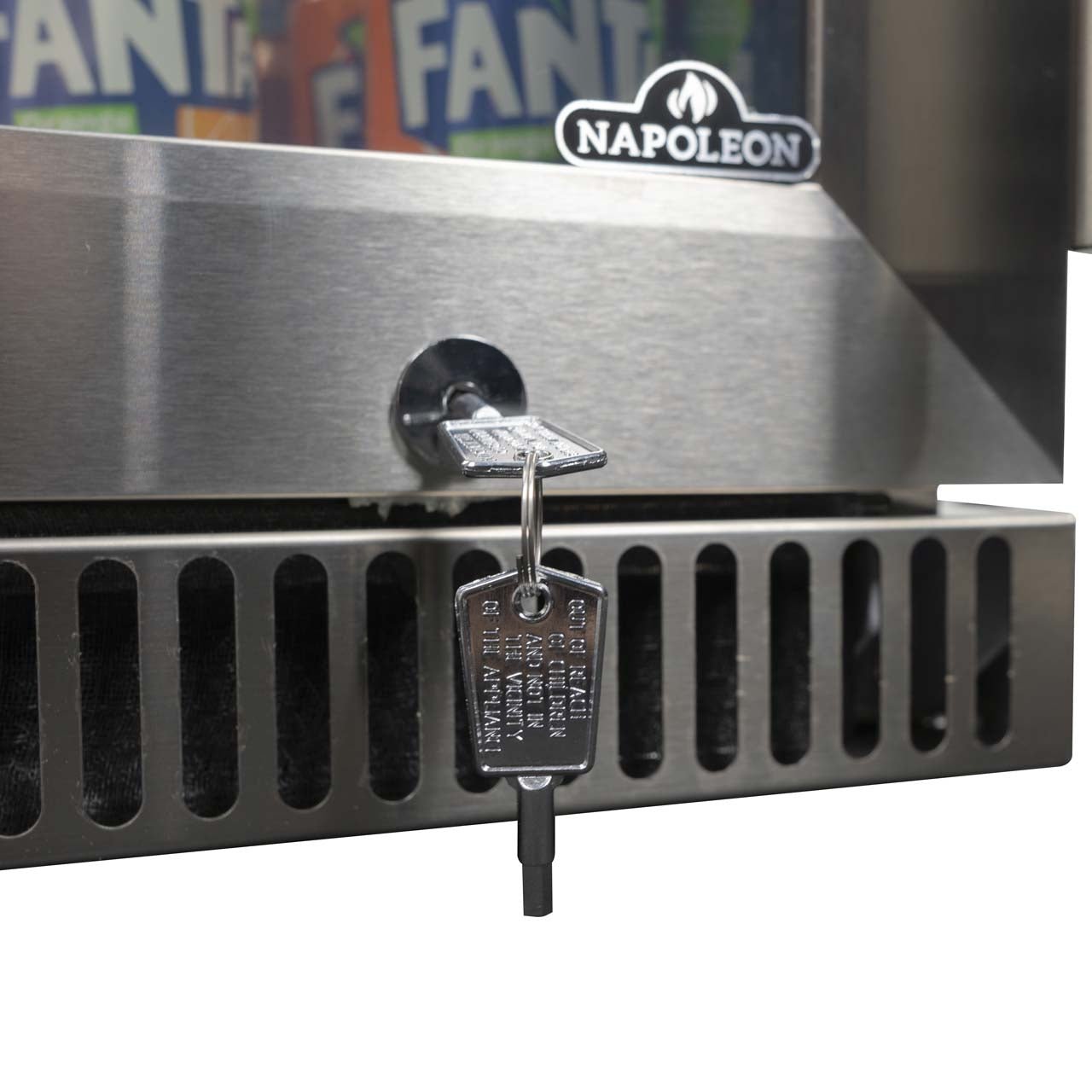 Napoleon Kühlschrank - linksdrehende Tür - Grillstar.deNapoleon Kühlschrank - linksdrehende TürNapoleonGrillstar.deFR135OLGL - CE0629162138774