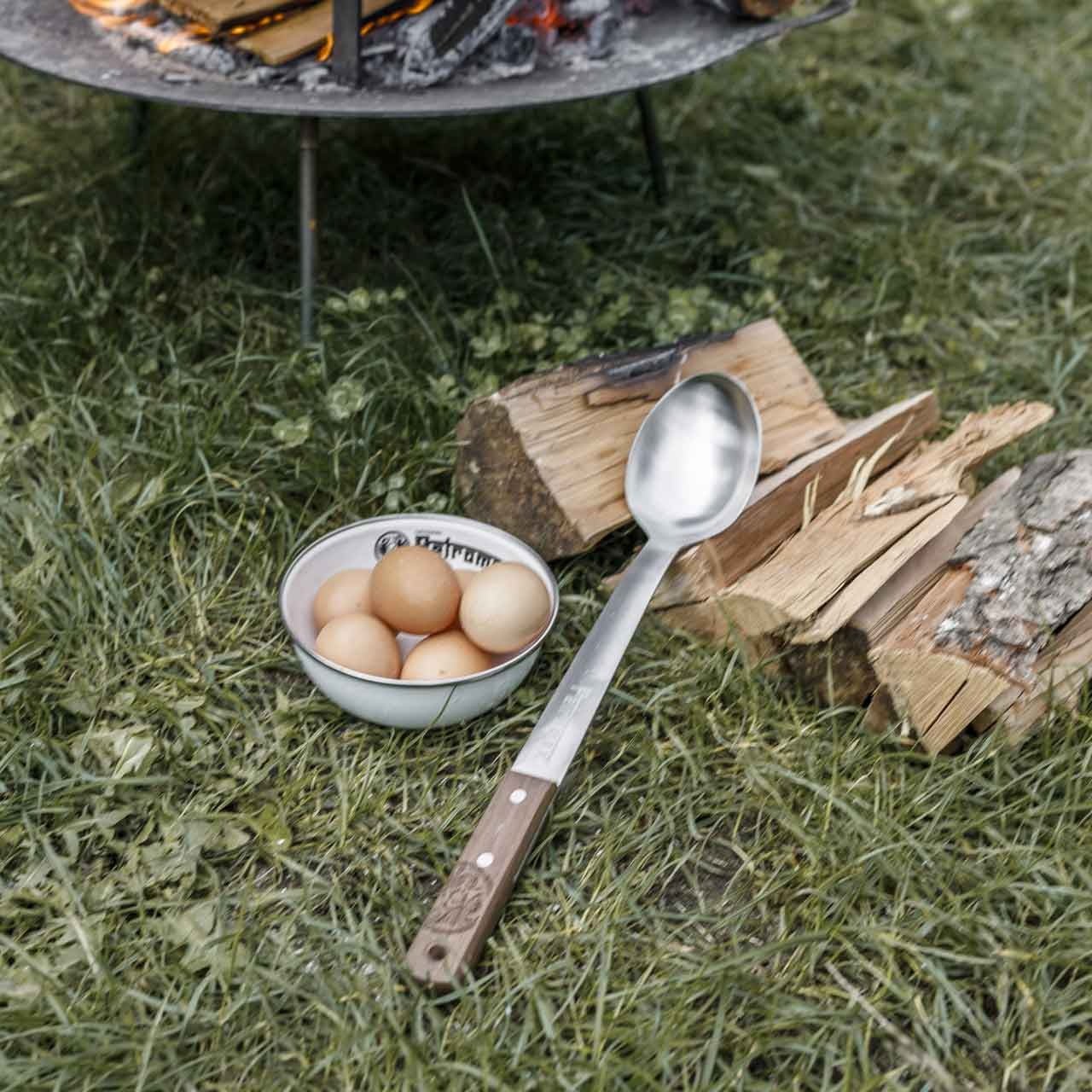 Petromax Servierlöffel, 30 cm - Grillstar.dePetromax Servierlöffel, 30 cmPetromaxGrillstar.desspoon304250435770931