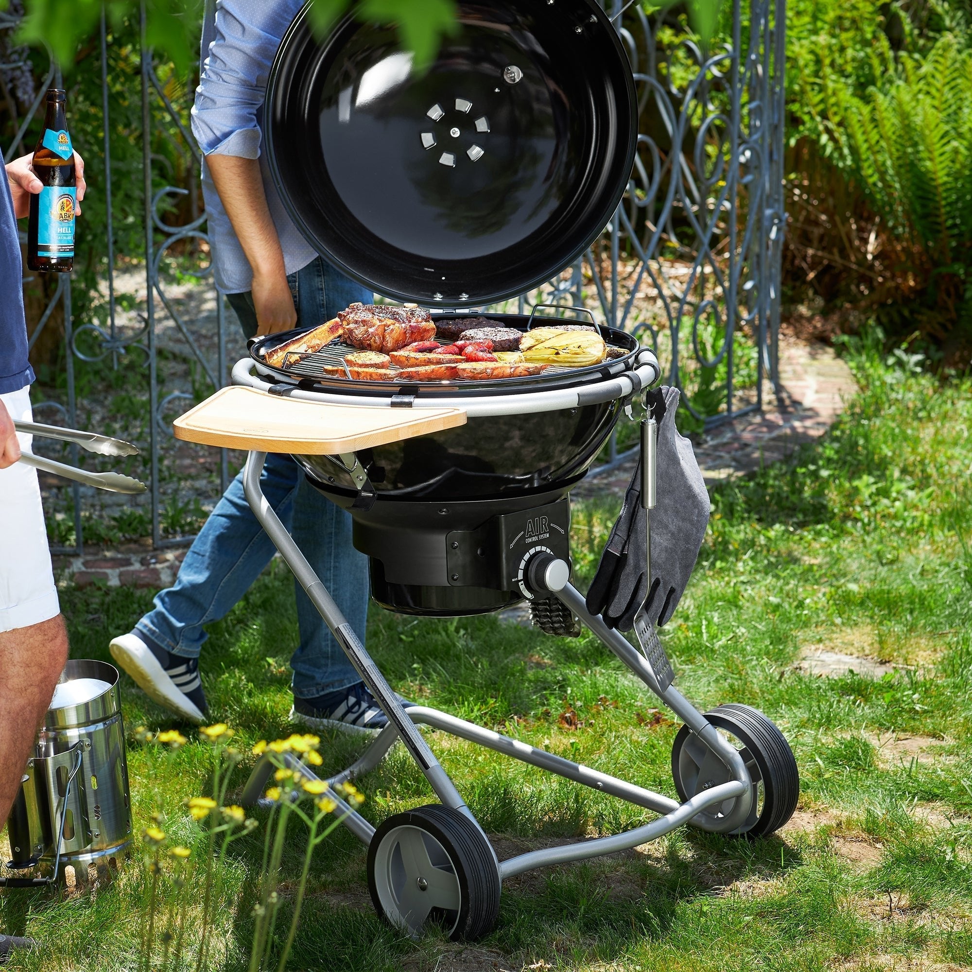 Rösle Holzkohle - Kugelgrill No.1 F50 AIR schwarz (Ø 50 cm) - Grillstar.deRösle Holzkohle - Kugelgrill No.1 F50 AIR schwarz (Ø 50 cm)RösleGrillstar.de250014004293250018